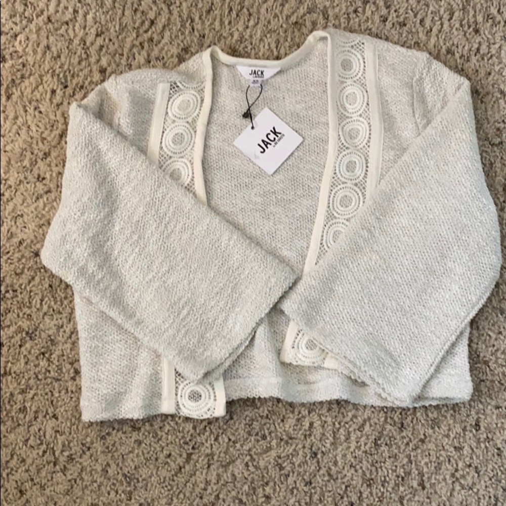 Cropped cream cardigan